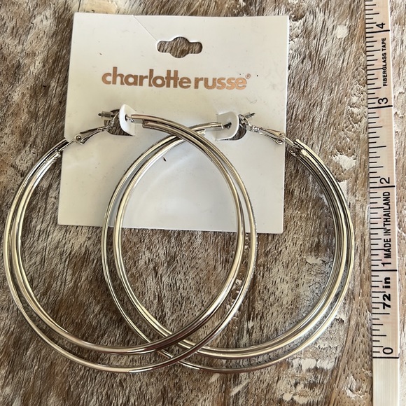 3/$20🎀 Charlotte Russe Large Hoops! - Picture 5 of 5